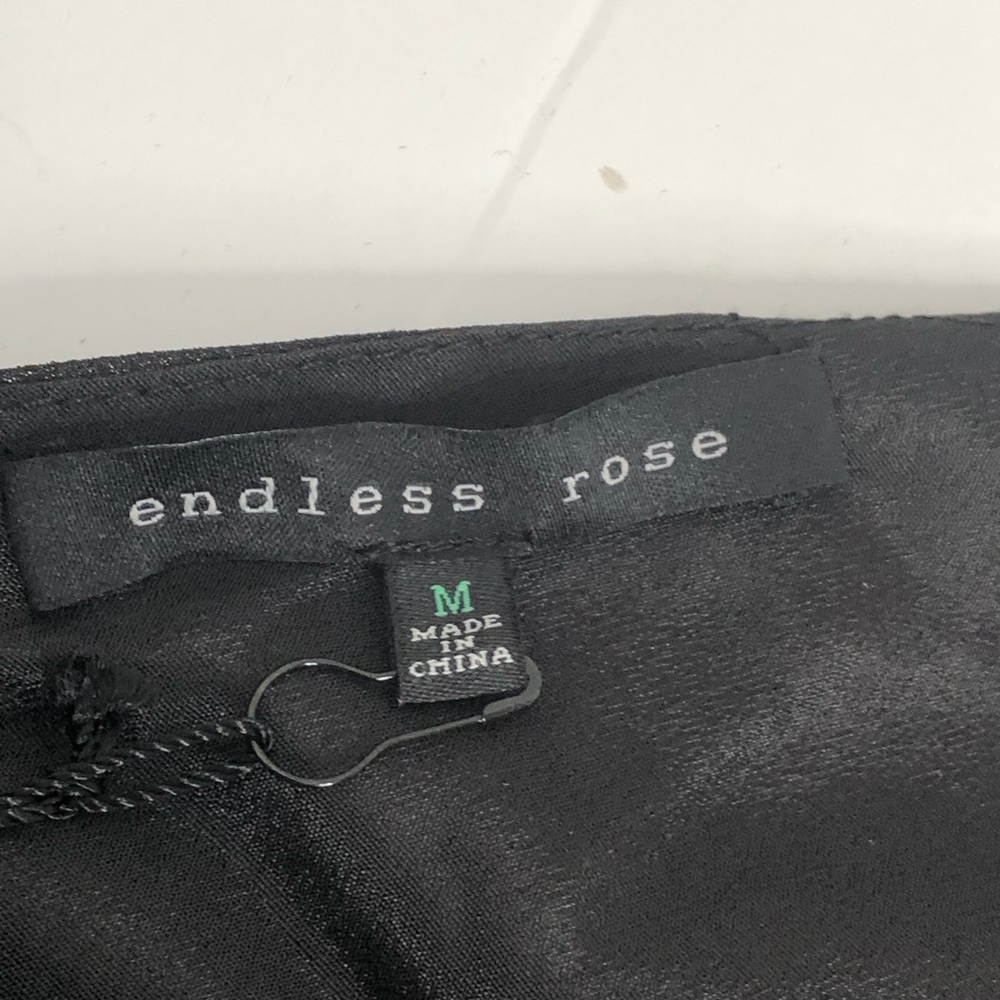 Endless Rose Black White Embroidered Romper M NWT - Picture 3 of 8